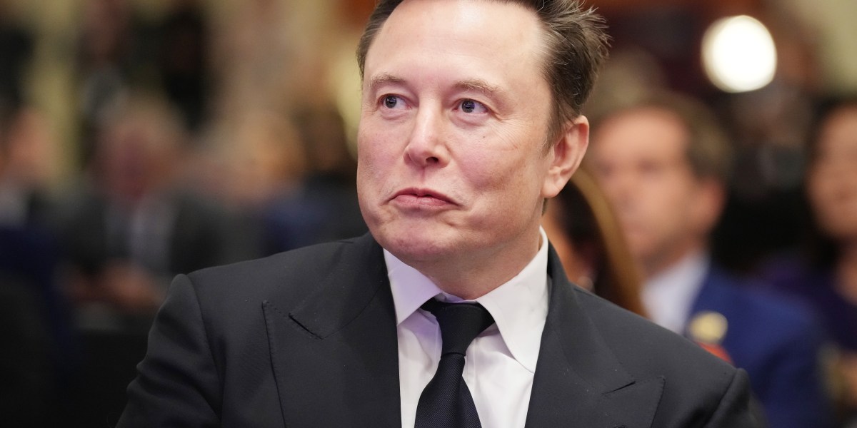 Elon Musk pare să recunoască că a trișat într-un scandal de jocuri.