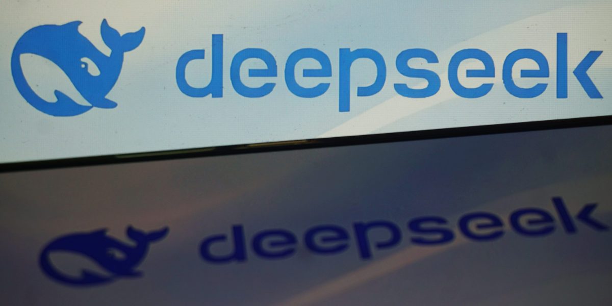 DeepSeek tulbură acțiunile pe fondul temerilor traderilor pentru conducerea tehnologică a SUA